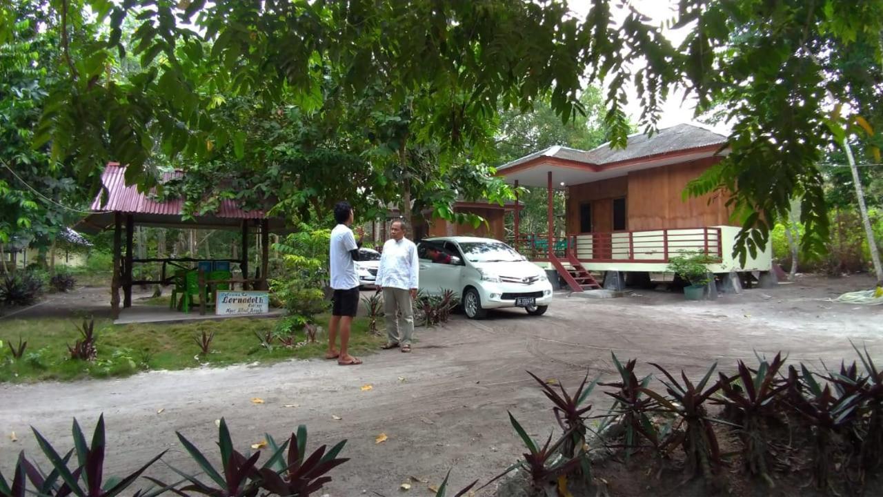 Bernadeth Cottage Kei Sathean Екстериор снимка